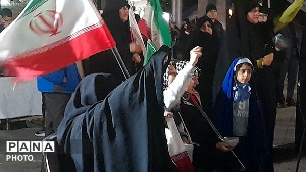 نگاهی بر پاتوق جوانان در چهل و ششمین شب از اجتماعات مردمی 