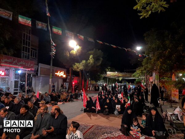 محفل انس با قرآن به یاد رهبر شهید انقلاب