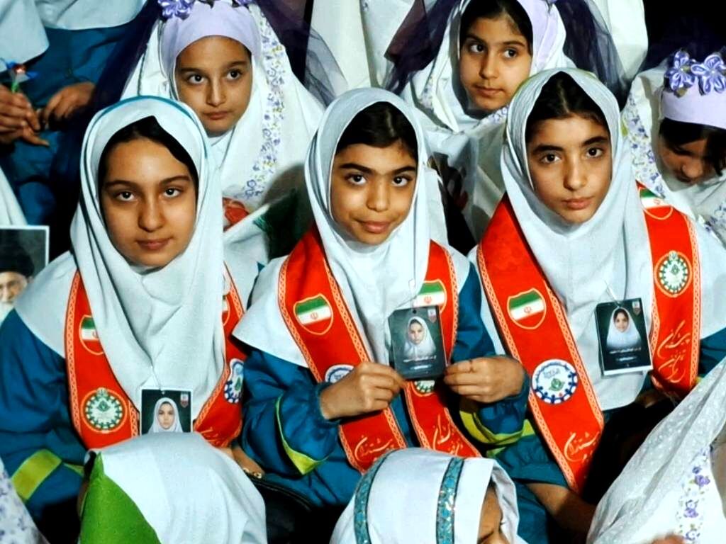 اجتماع دختران خورشید در گلوگاه 