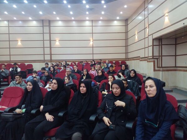 آیین تجلیل از دانش‌آموزان برتراستانی و کشوری در پژوهش سرای دکتر حسابی شهرستان قدس 