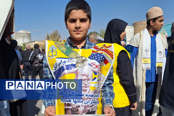 ۱۳ آبان در شیراز ؛ تجلی شور انقلابی نسل امروز