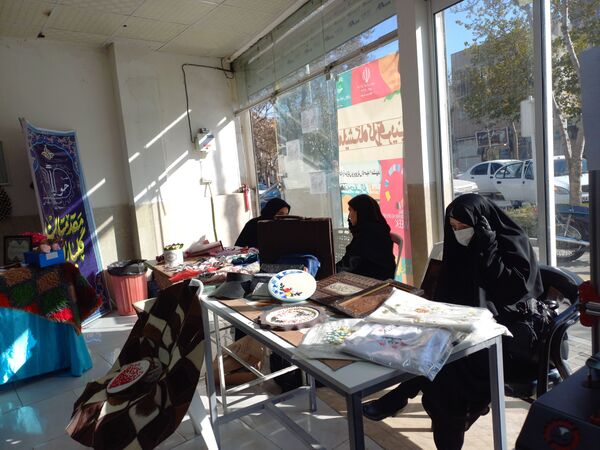 نمایشگاه کار آفرینی هنرستان های ناحیه یک مشهد مقدس 