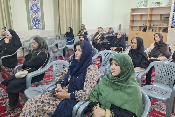 دومین جلسه آموزش خانواده در دبیرستان پویش