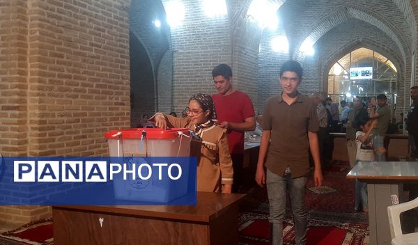 دقایق پایانی انتخابات ریاست‌جمهوری در شهرستان نیشابور 