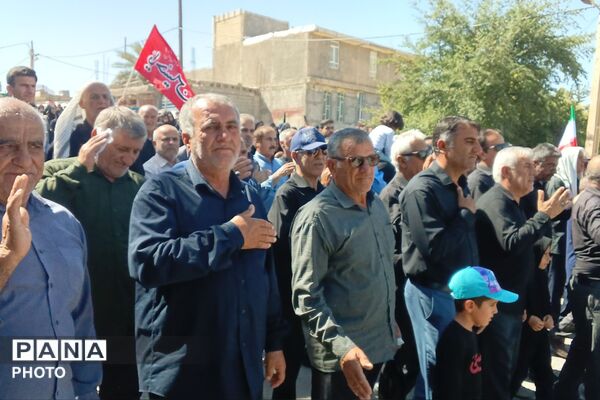 مراسم عاشورا در گلزار شهدای شهرستان لنده