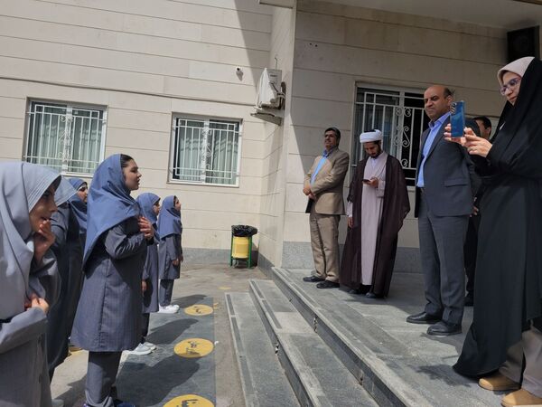 دبستان مصلی نژاد حضرت زینب میزبان مراسم آغاز سال تحصیلی شد