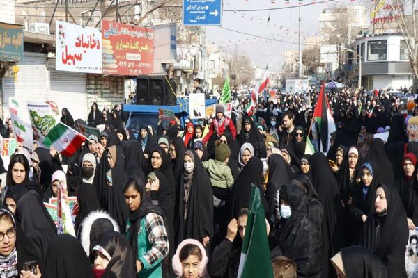 راهپیمایی ۲۲ بهمن در شهرستان پاکدشت 