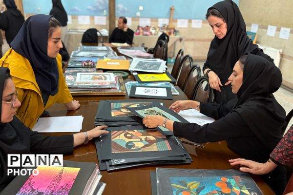 داوری مرحله منطقه‌ای چهل‌وچهارمین جشنواره فرهنگی هنری فردا در اسلامشهر 