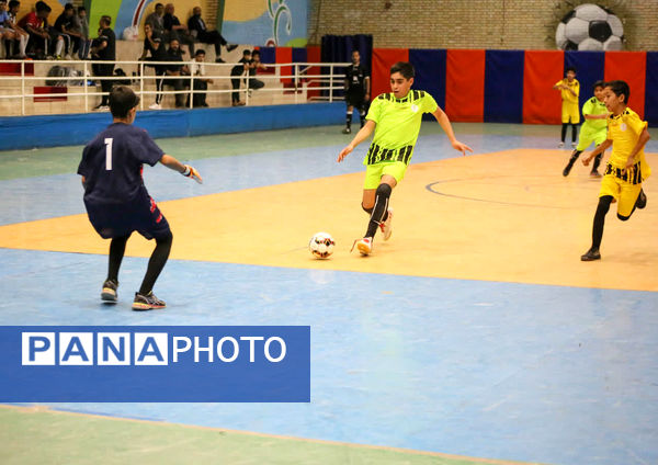اولین دوره مسابقات فوتسال پسران همکار شهرداری مشهد