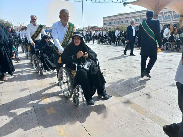 کاروان نمادین سالروز ورود حضرت معصومه(س) به قم 