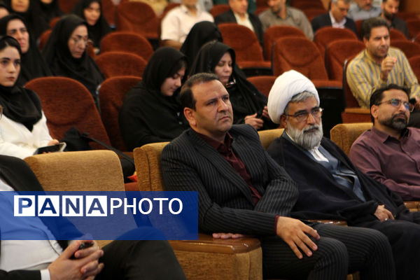 هم‌افزایی دانشگاه آزاد و آموزش و پرورش برای ارتقای آموزش متوسطه در کاشان