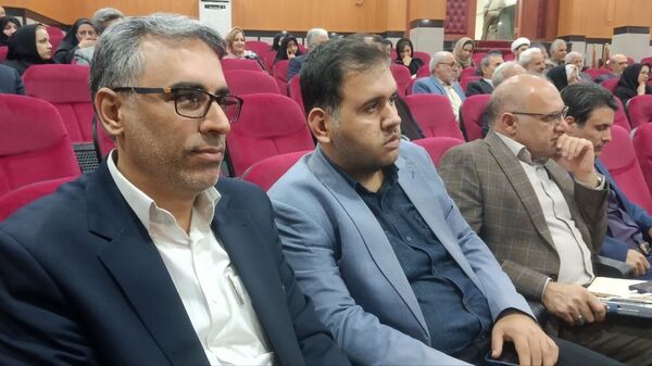 آیین تجلیل از ۵۰ معلم بازنشسته زنجان
