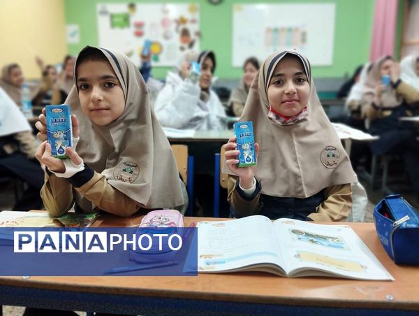 شیر سالم، لبخند شیرین؛ آغاز توزیع شیر در مدارس منطقه ۱۵