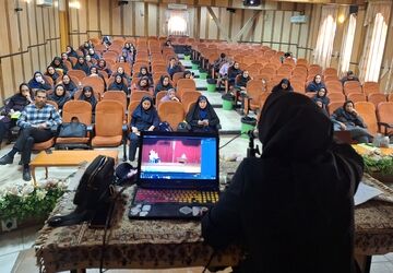 جلسه توجیهی آموزشی تئاتر درسی در کانون فرهنگی - تربیتی حضرت زینب(س)