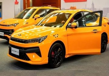 تاکسیرانان با کمتر از ۲۰۰ میلیون تومان صاحب تاکسی برقی شاسی‌بلند می‌شوند