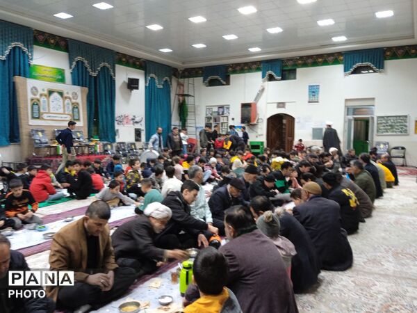  قرائت قرآن همزمان با اولین روز شهادت رهبر معظم انقلاب