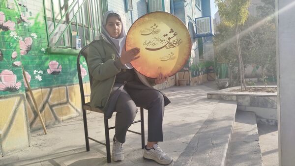 قلب‌های دبستان نیایش برای روز دختر، با نوا و سرود به تپش افتادند!