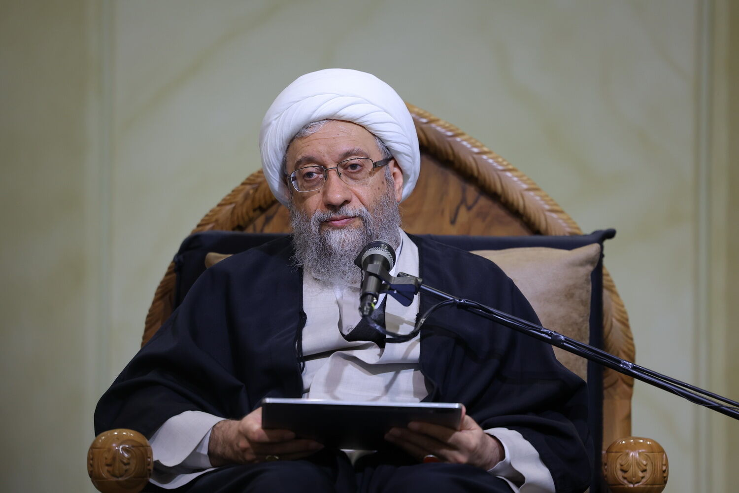 آملی لاریجانی: اقدام اتحادیه اروپا نشان‌دهنده اهمیت و نقش راهبردی سپاه است