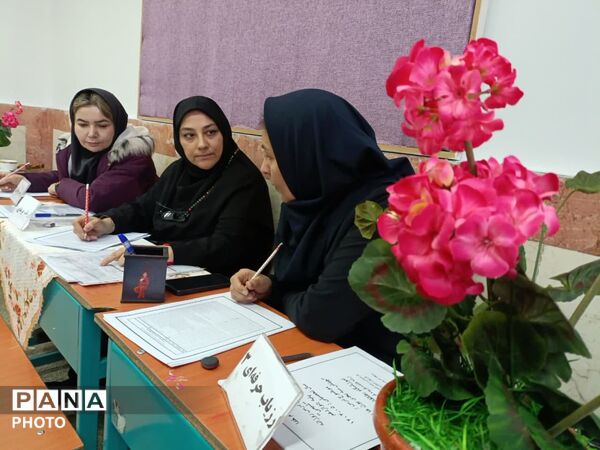 معلم‌های نمونه؛ معماران آینده و الهام‌بخش نسل‌ها