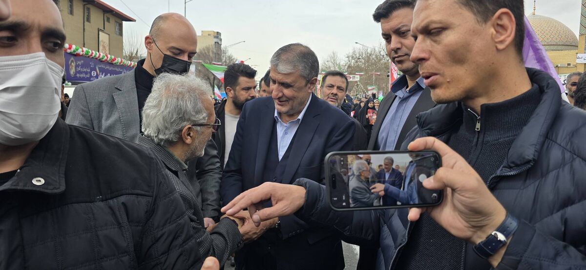 اسلامی: مردم اجازه نمی‌دهند برای سرنوشتشان از بیرون تصمیم بگیرند