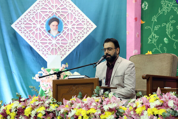 محفل قرآنی و جشن میلاد امام باقر(ع) در شب یلدای حرم حضرت معصومه(س)