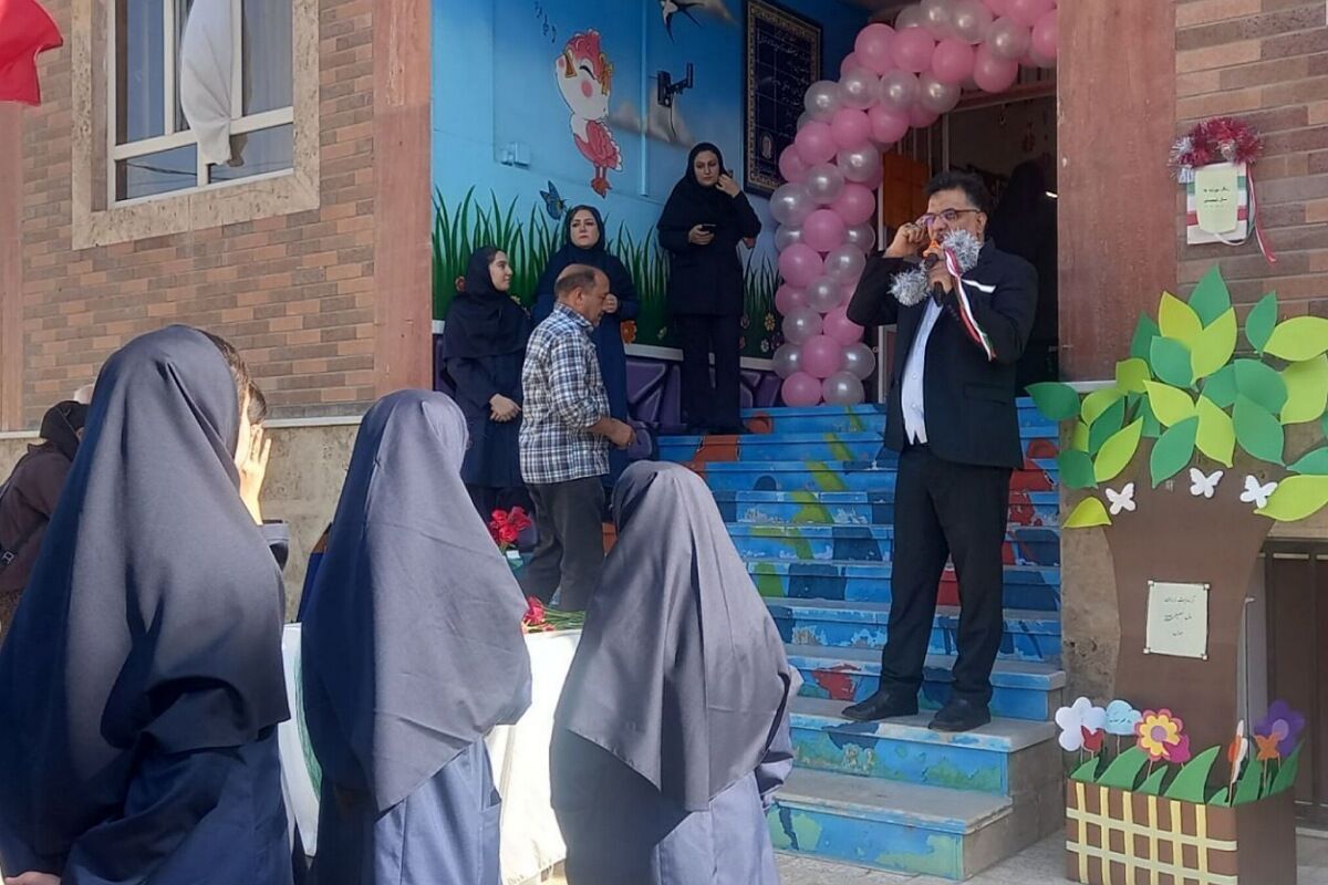 جشن جوانه ها در آموزشگاه شریعتی نیا چهاردانگه