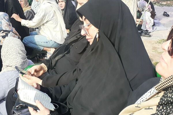  مراسم ختم دعای عرفه کنار مزار شهدای گمنام نسیم شهر 
