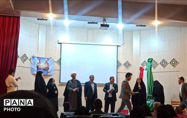 گرامیداشت هفته امور تربیتی در کانون پرورش فکری کودکان و نوجوانان مروست