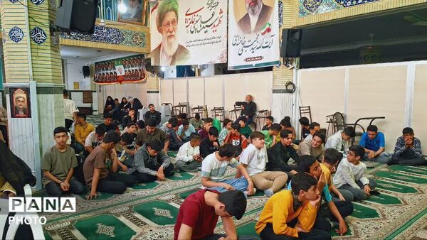 آیین تقدیر از ۷۰ معلم جهادی در مسجد انصارالحسین(ع) قم