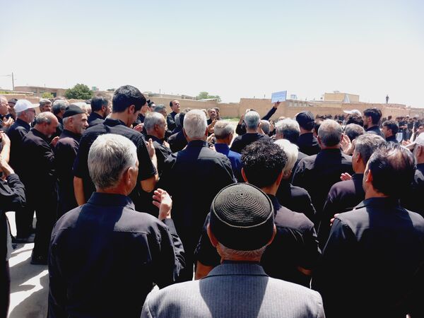 برگزاری تاسوعا حسینی در روستای بزنجرد