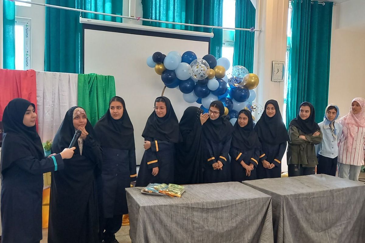 جشن جوانه‌ها در مدرسه استعداد های درخشان شهرستان ملارد 
