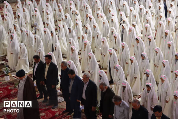 جشن تکلیف بیش از ۷۰۰ دانش آموز بافقی