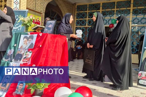 بهار دانش در هنرستان کوثر شهر قیامدشت