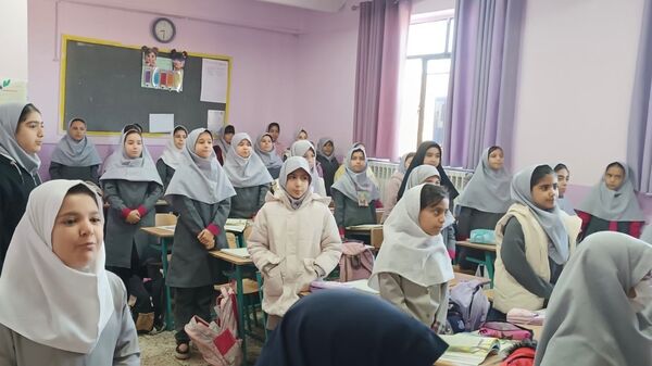 بازدید شورای اجتماعی محله لشکر از دبستان پنجم مهر