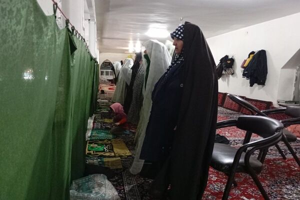  شبی با قرآن کریم در مسجد جامع شهر بار 