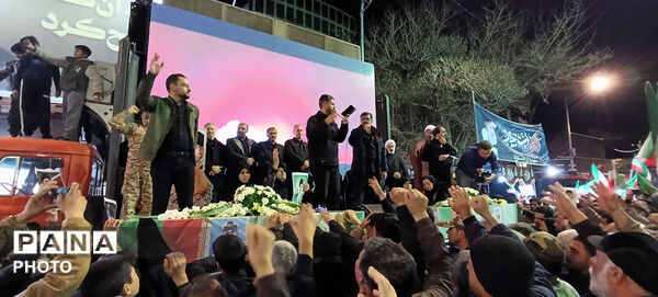 وداع مردم شریف عزدار شهرستان با دو شهید جنگ صهیونیستی 