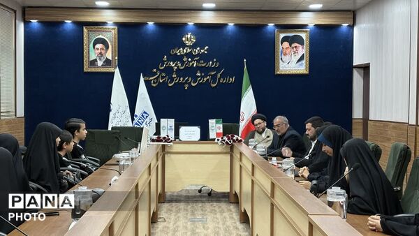 روز خاطره انگیز خبرنگاران پانا با مدیرکل آموزش و پرورش قم