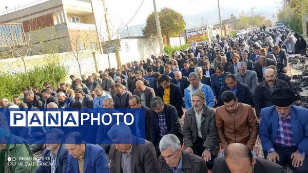 نماز عید فطر در مسجد صاحب الزمان روستای گزکوه