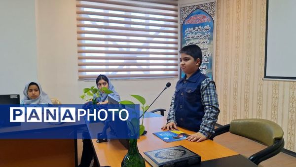 آیین تجلیل از برگزیدگان جشنواره کتابنوش