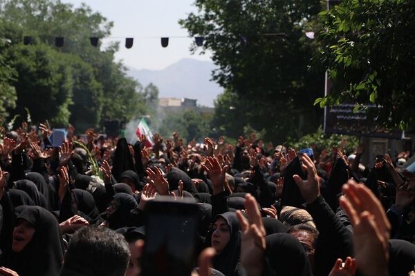 وداع با پیکر مطهر شهید سیدمهدی موسوی در شهرری