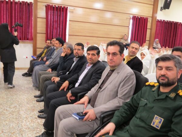 نواختن زنگ جشن نیکوکاری در دبستان امام خمینی(ره) بجنورد