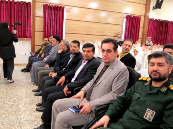 نواختن زنگ جشن نیکوکاری در دبستان امام خمینی(ره) بجنورد