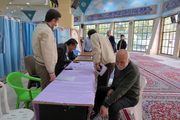 برپایی میز خدمت آموزش و پرورش خراسان شمالی