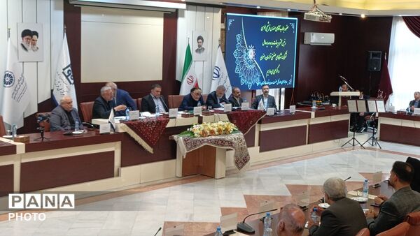 هم‌اندیشی رؤسای ادارات فرش کشور در مشهد برای تقویت صنعت فرش ایران