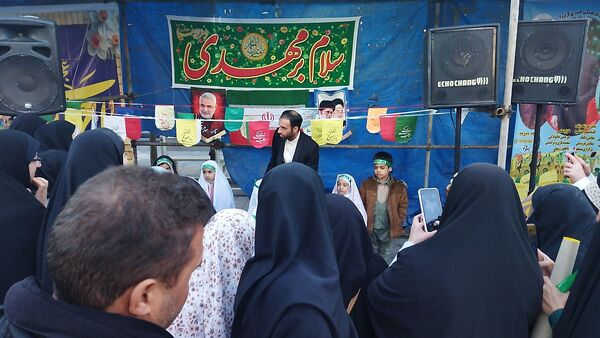 حضور مردم در مهمانی کیلومتری اعیاد شعبانیه نیشابور