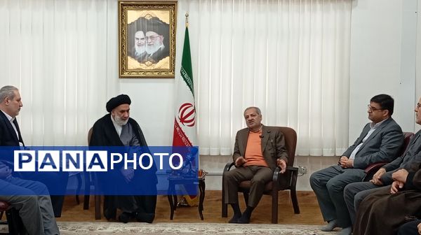دیدار وزیر آموزش و پرورش با ولی فقیه استان چهارمحال‌وبختیاری 