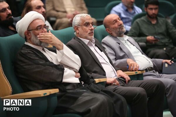 نشست خبری تشریح برنامه های سپاه و بسیج قم در هفته دفاع مقدس