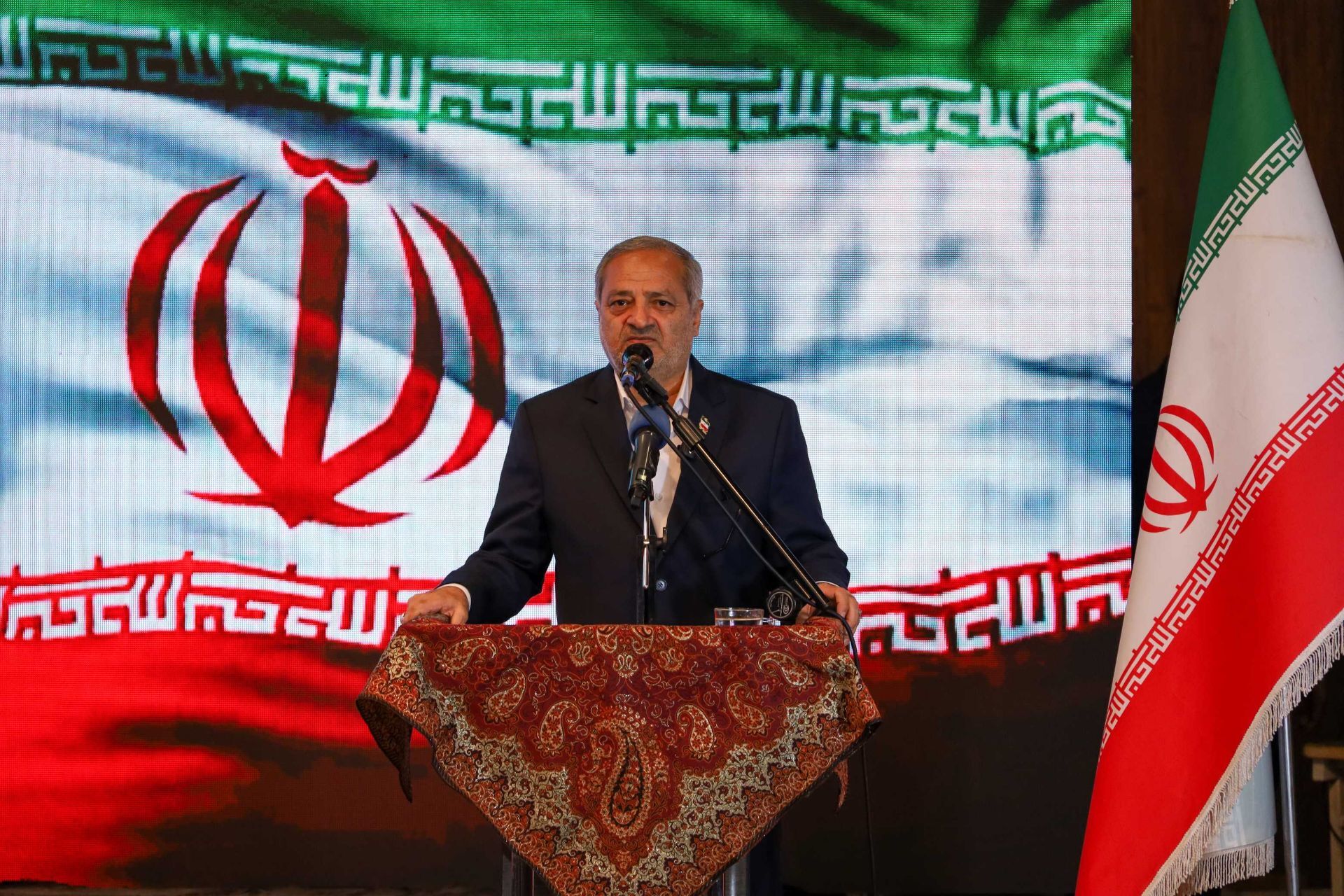 فرهنگ ایثار و شهادت مؤلفه اصلی قدرت جمهوری اسلامی ایران است