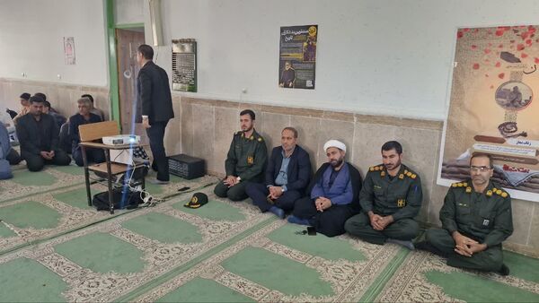 یادواره شهدای دانش‌آموز دبیرستان نمونه علامه امینی سی‌سخت