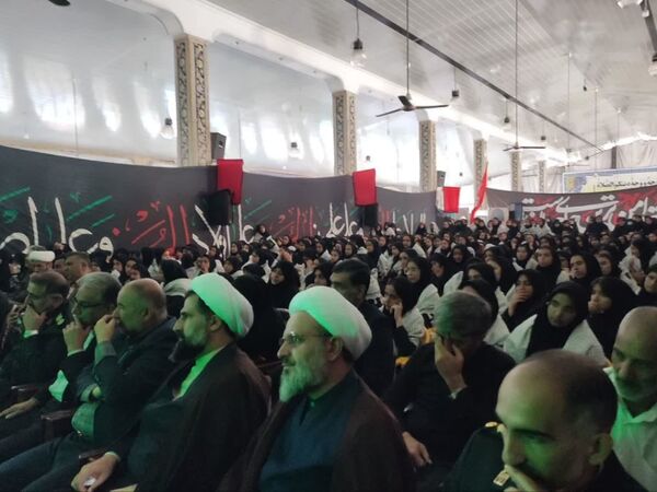 نخستین رژه دختران فاطمی در مینودشت 